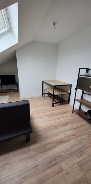 Location Appartement 1 pièce 18m² FOURMIES 59610 - Photo 1