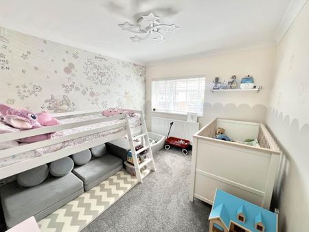 2 bedroom end of terrace house to rent - Photo 5