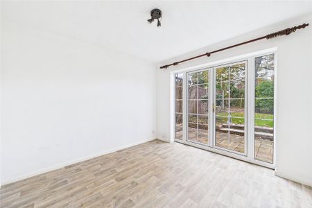 3 bedroom detached house to rent - Photo 3