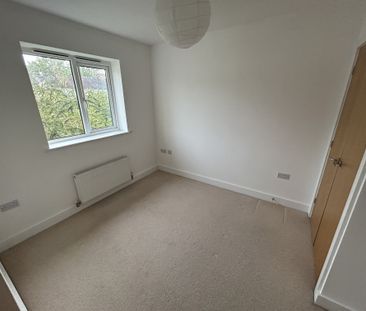 Argyle Street, Swindon - Photo 2