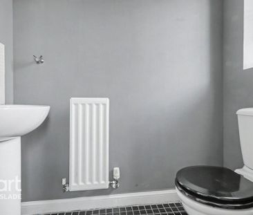 2 bedroom end of terrace house to rent - Photo 6