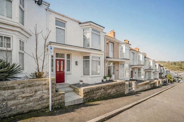 Kings Rd, Swansea, SA3 - Photo 1