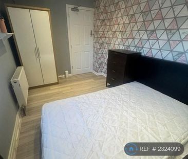 5 bedroom semi-detached house to rent - Photo 5