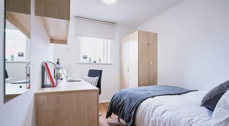 Silver Ensuite - Photo 4