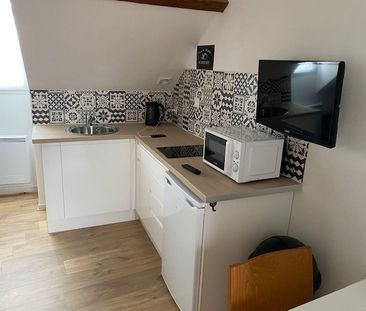 Location Appartement 1 pièce Meublé 16m² CHATELLERAULT 86100 - Photo 5