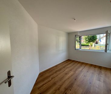 RARE ! MAGNIFIQUE 4 ½ PIECES AU REZ - Grand jardin & terrasse ! - Photo 6