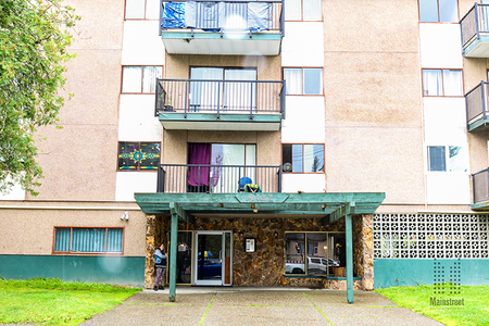 Mainstreet Arms Apartments Chilliwack - Photo 2