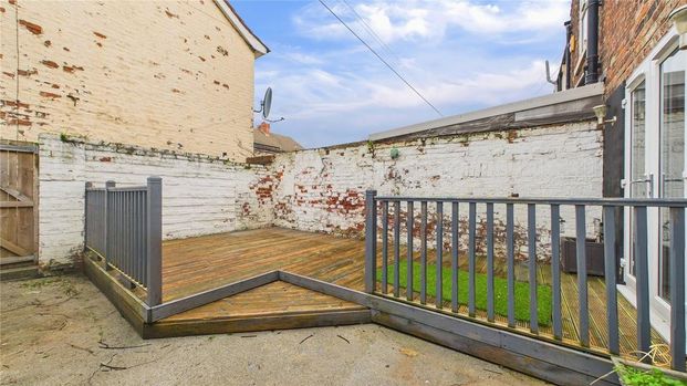 2 bedroom terraced house to rent - Photo 1