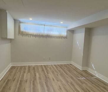 For Lease - 74 Cavehill Crescent, Toronto, Ontario - Photo 6