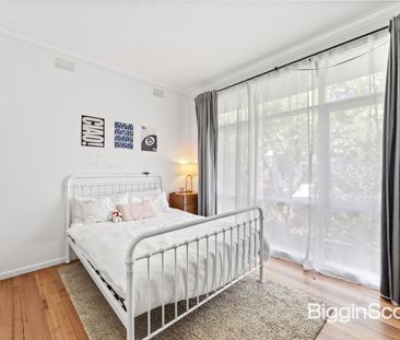 Perfect Location in Doncaster - Photo 3