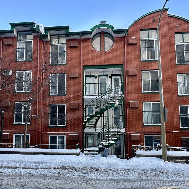 Appartement Montréal (Ville-Marie) À Louer - Photo 1