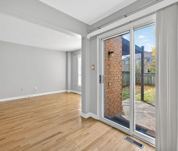 For Lease - 2456 LAZIO Lane, Oakville, Ontario - Photo 2