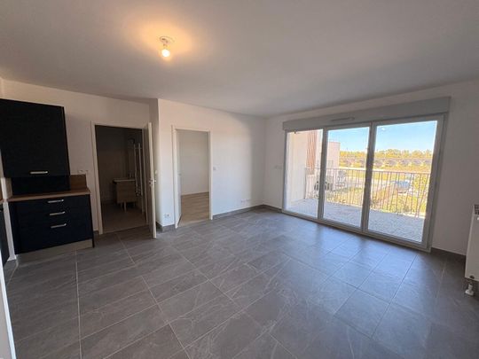 Location Appartement 2 pièces 42m² MONTLOUIS SUR LOIRE 37270 - Photo 1