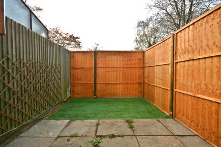 1 bedroom property to rent - Photo 4