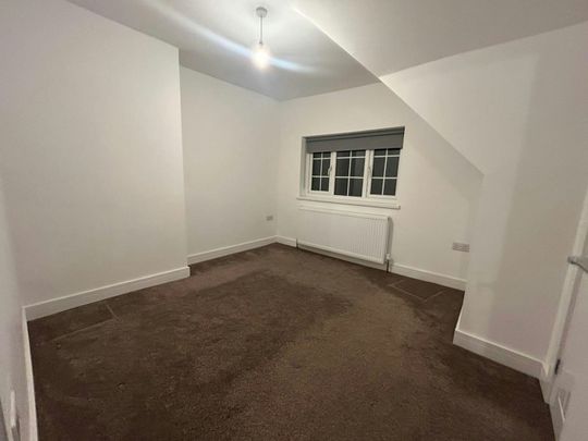 End of terrace house to rent on - Photo 1