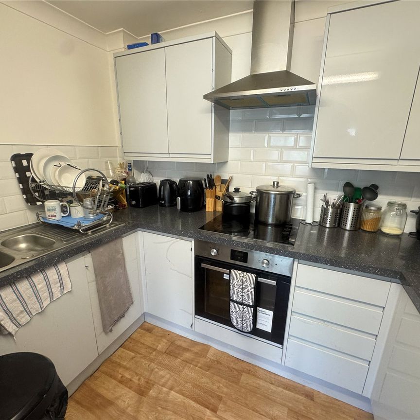 Mayday Road, Thornton Heath, CR7 7HP - Photo 1
