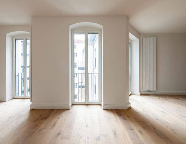 Ruhiges Berliner Hofgarten-Apartment mit Altbaufeeling und erstklassiger Ausstattung - Photo 1