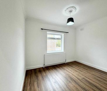 3 bedroom bungalow to rent - Photo 4