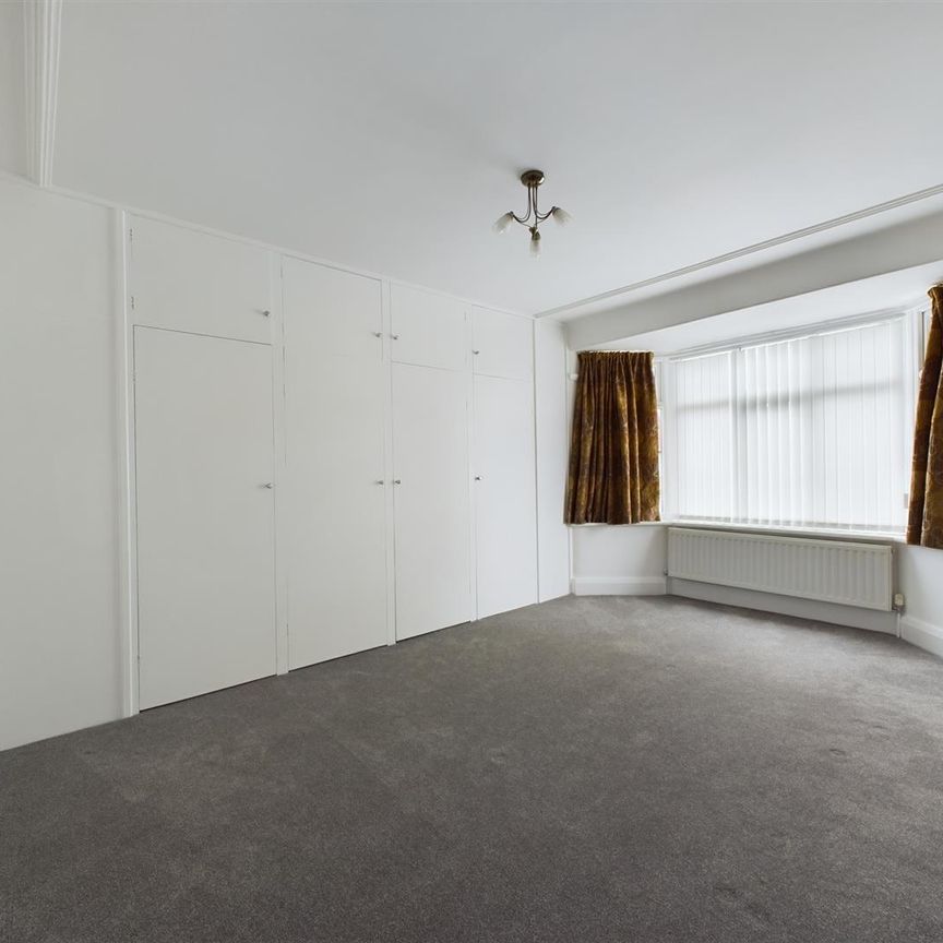 Rolleston Drive, Wallasey, 4 bedroom, House - Semi-Detached - Photo 1
