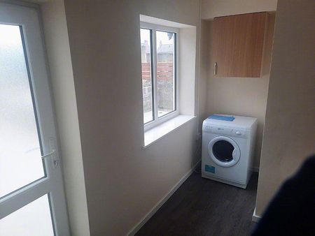 1 bedroom in a house share to rent - Photo 5