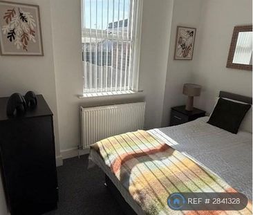 1 bedroom in a house share to rent - Photo 5