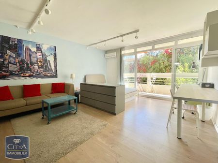 Location Appartement 1 pièce 35m² LYON 8ème - Photo 2