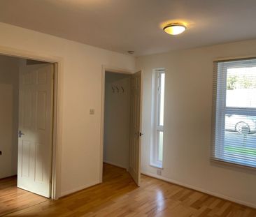 1 Bed Maisonette, Shinners Close, SE25 - Photo 2