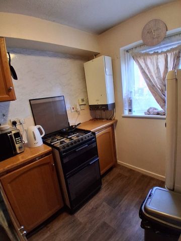Studio Flat, Dumfries Street, LU1 - Photo 5