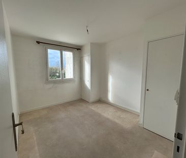 Location Appartement 4 pièces 67m² - Photo 3