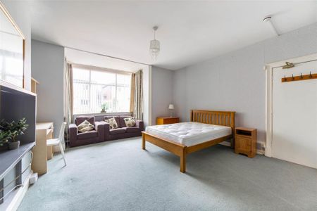 Studio to rent - Photo 4