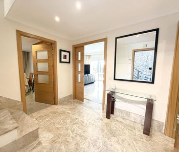 Casa adosada de alquiler en Los Monteros - Photo 6