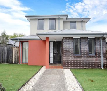 Furnished, spacious, light filled townhouse - Photo 5