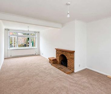 London Road, Benfleet, SS7 - Photo 1