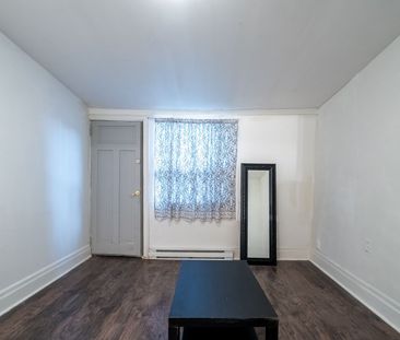 For Lease - 115A Coxwell Avenue Unit# Lower, Toronto, Ontario - Photo 3