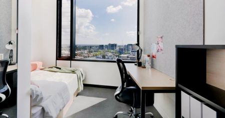 U18 (MONASH) 6 Bedroom Female - Photo 3