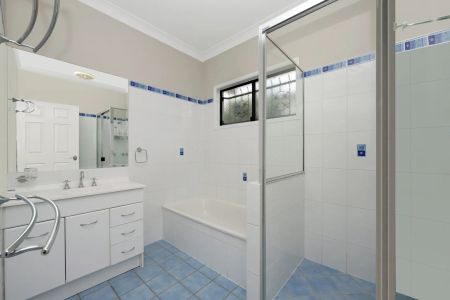 Quiet Cul-de-Sac Living with Room for Everyone - Photo 3