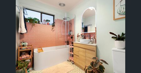 Modern Comfort Meets Effortless Living – 1/8 Lake Avenue, Pascoe Vale - Photo 4