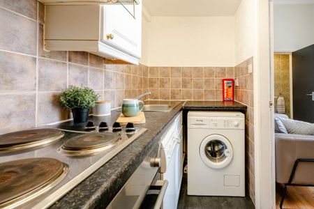 1 bedroom flat to rent - Photo 4