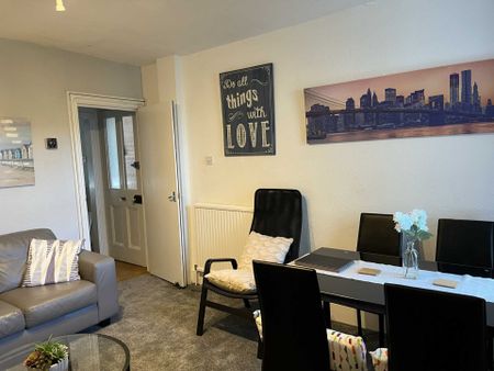 Room 6, 25 Springfield Road, Guildford, Surrey GU1 4DW - Photo 5