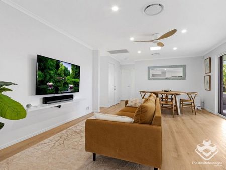 4 Bed 2 Bath 3 Car with Ducted Air - Photo 4