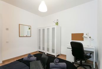 Carrer dAlí bei, Barcelona, Catalonia 08013