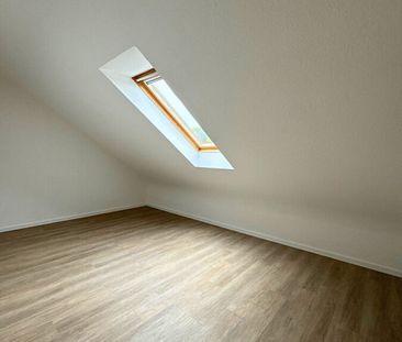 Renovierte 4 ZKB-Dachgeschosswohnung in zentraler Lage Rastpfuhl - Photo 5