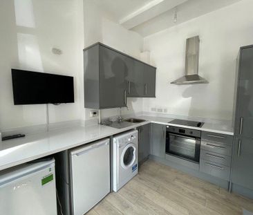 3 bedroom apartment to rent - Photo 4