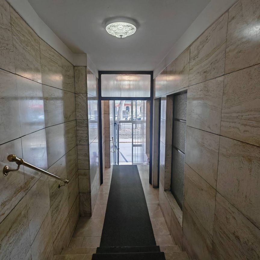 3 locali in Affitto a Milano – Zona: Certosa - Photo 1