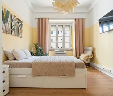 Avenida de Sidónio Pais, Lisbon, Lisbon 1050-215 - Photo 5