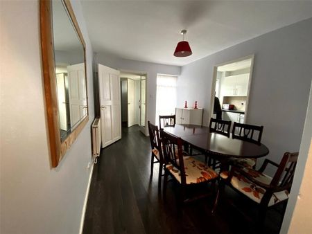 4 bedroom semi-detached house to rent - Photo 5