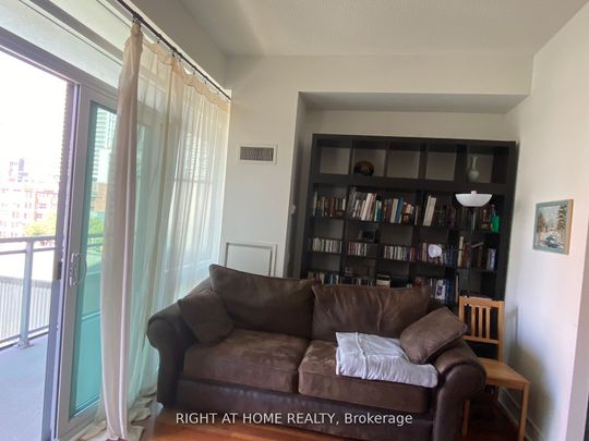 Vu Condos and Lofts , #N611 - Photo 1