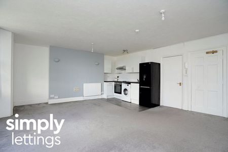 1 Bed property for rent - Photo 2