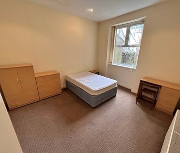 13 Bedroom Student Home – Glynrhondda Street - Photo 4
