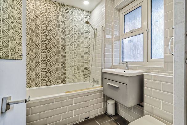 Blair House, Stockwell Gardens Estate, SW9 - Photo 1